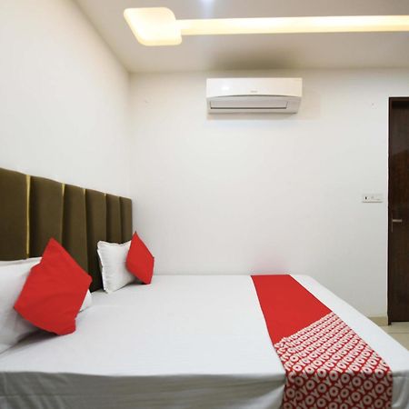 Hotel O Empire State Delhi  Bagian luar foto