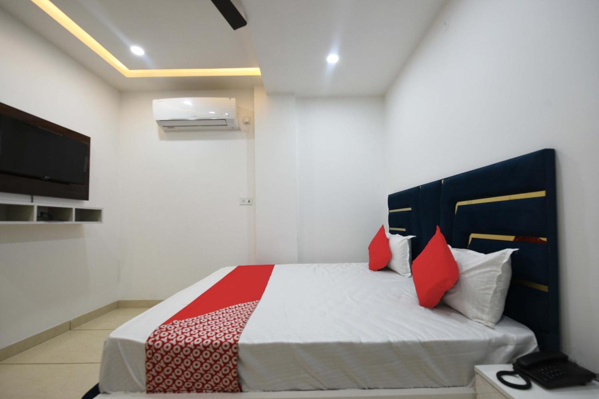 Hotel O Empire State Delhi  Bagian luar foto