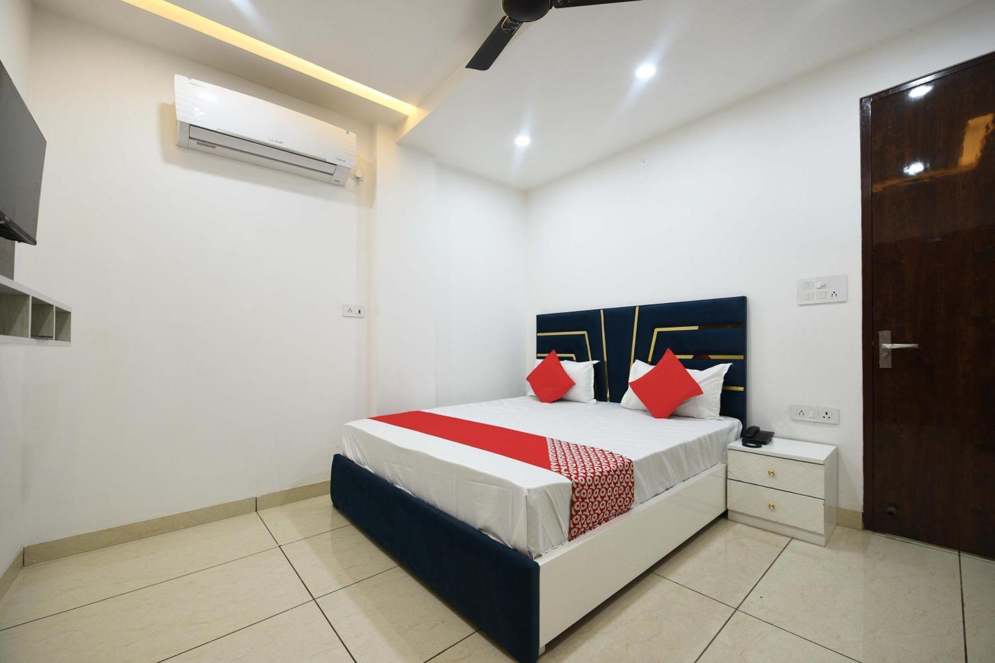 Hotel O Empire State Delhi  Bagian luar foto