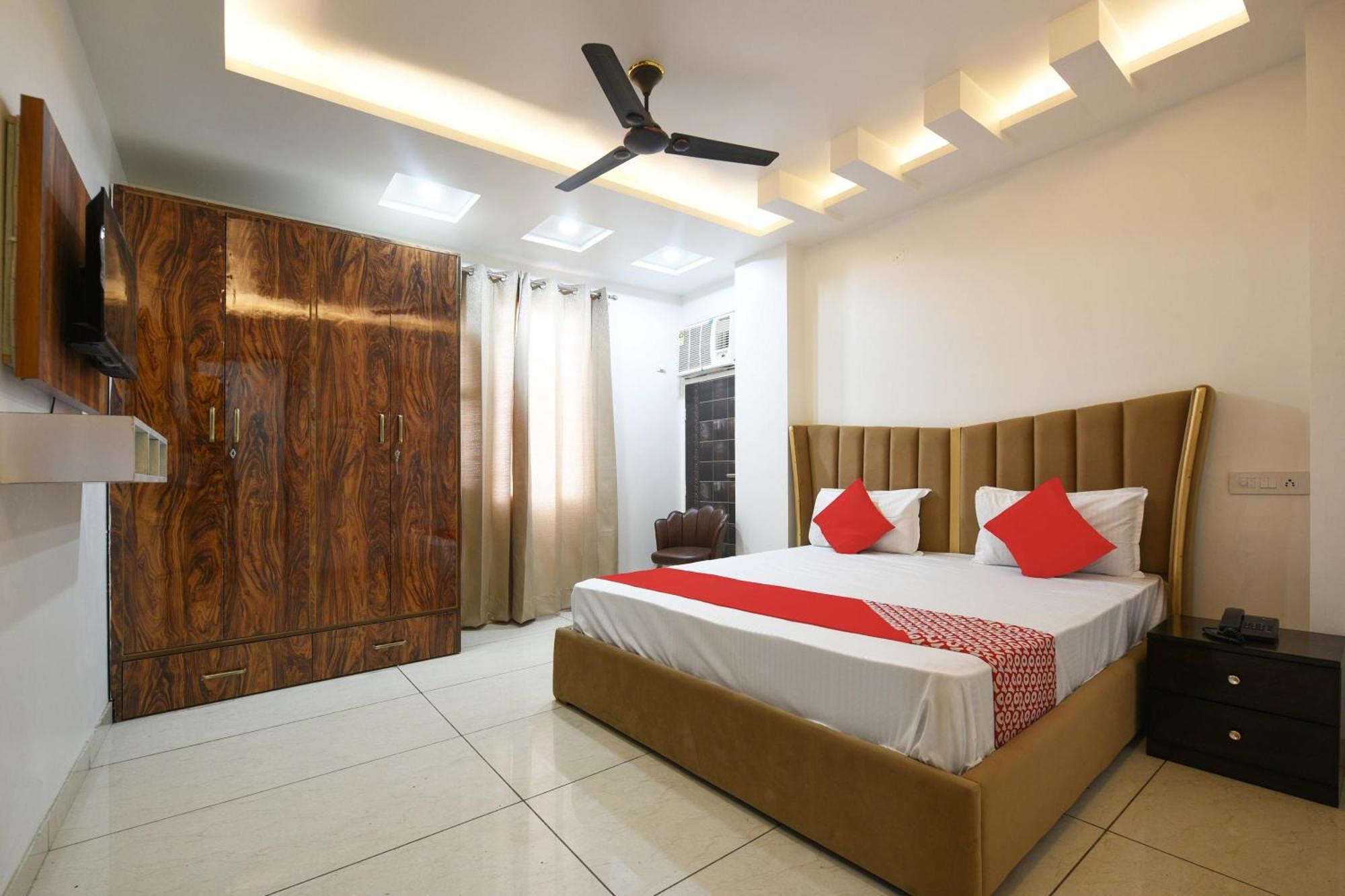 Hotel O Empire State Delhi  Bagian luar foto