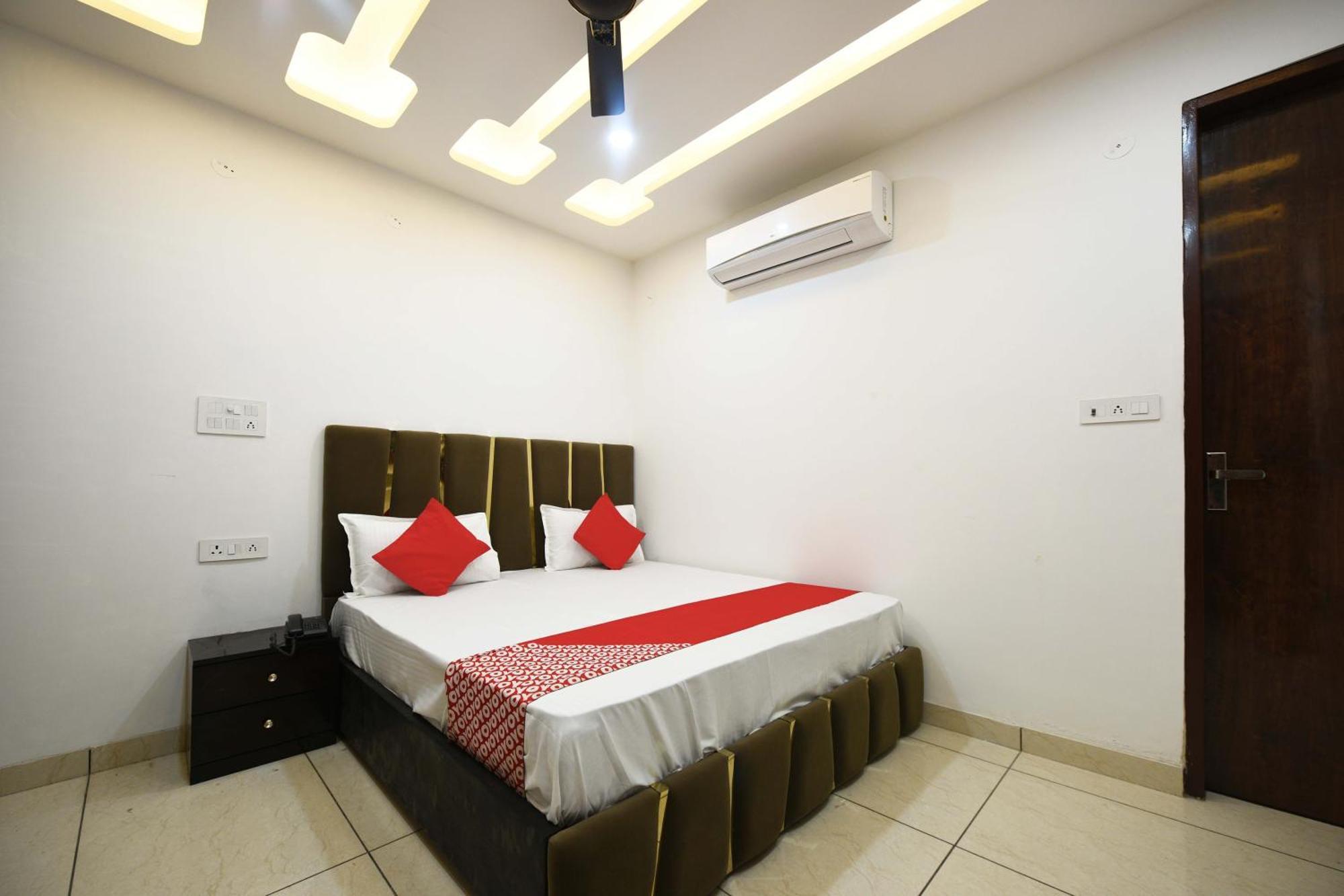 Hotel O Empire State Delhi  Bagian luar foto