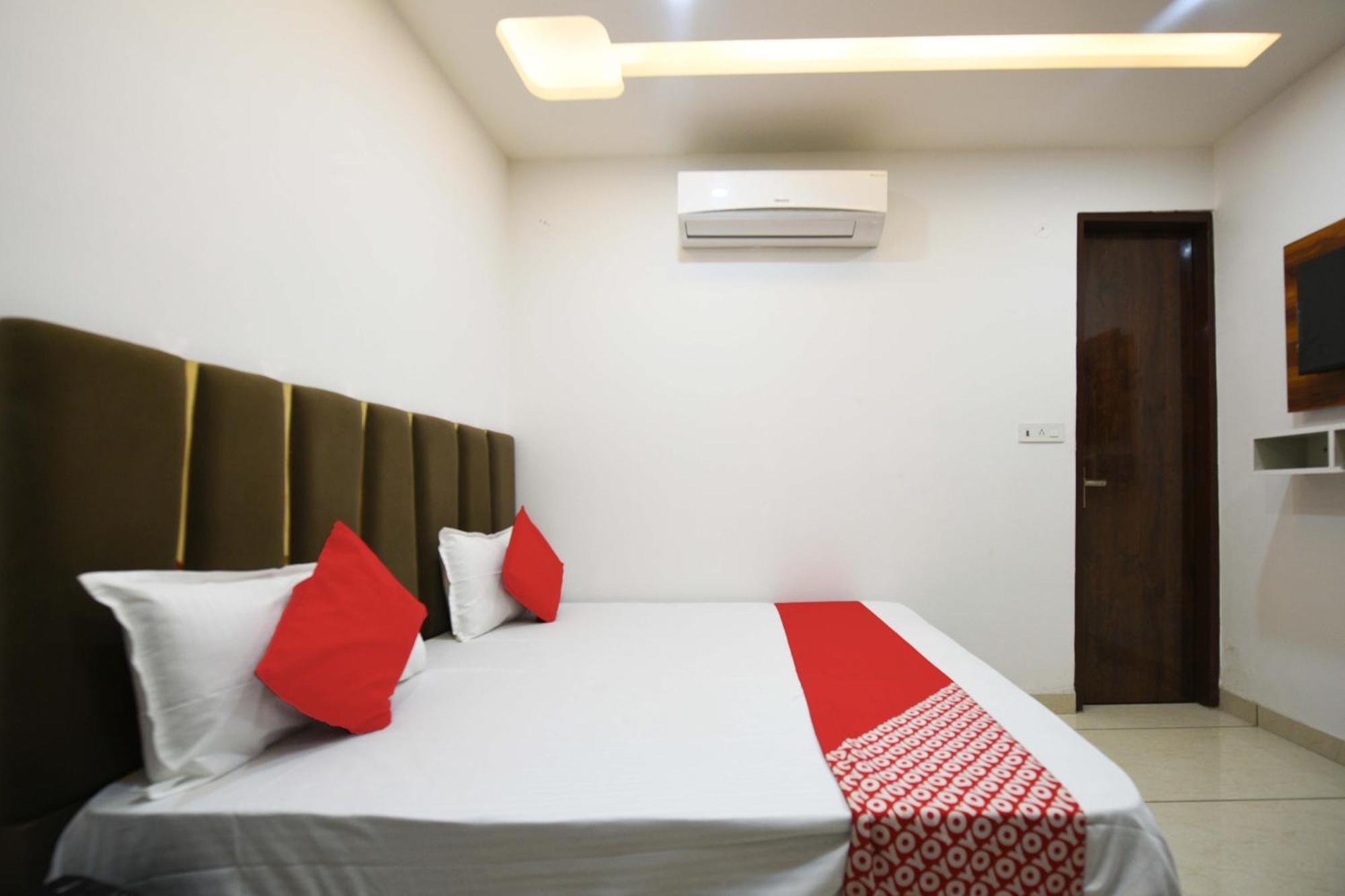 Hotel O Empire State Delhi  Bagian luar foto