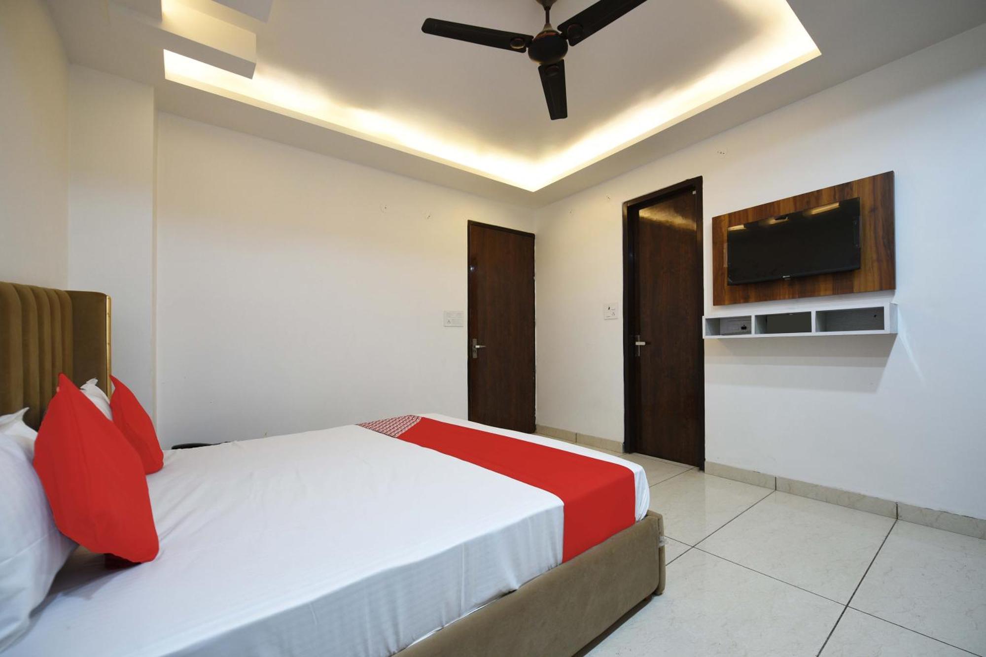 Hotel O Empire State Delhi  Bagian luar foto